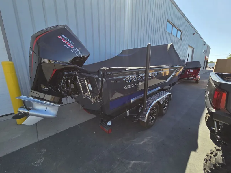 Slide: The Image of Crestliner 2050 Fish Hawk 2026 - 6