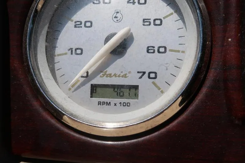 Slide: The Image of Close-up of a Faria tachometer showing 467 hours on a 2013 Berkshire 231RFCSTS13. - 19