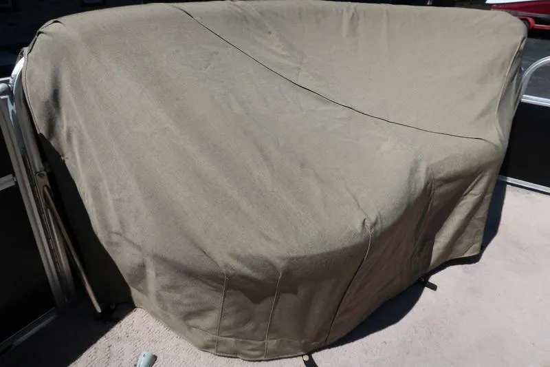 Slide: The Image of Covered seating area on a 2013 Berkshire 231RFCSTS13 boat. - 6