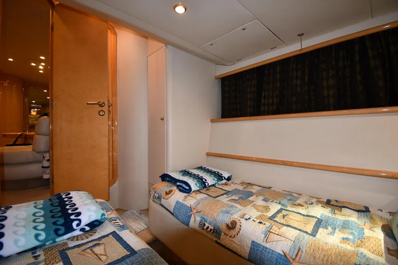 Slide: The Image of Sunseeker 55 CAMARGUE 1996 - 62