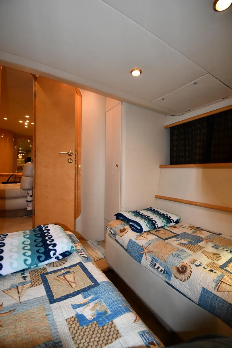 Slide: The Image of Sunseeker 55 CAMARGUE 1996 - 63