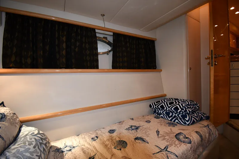 Slide: The Image of Sunseeker 55 CAMARGUE 1996 - 69