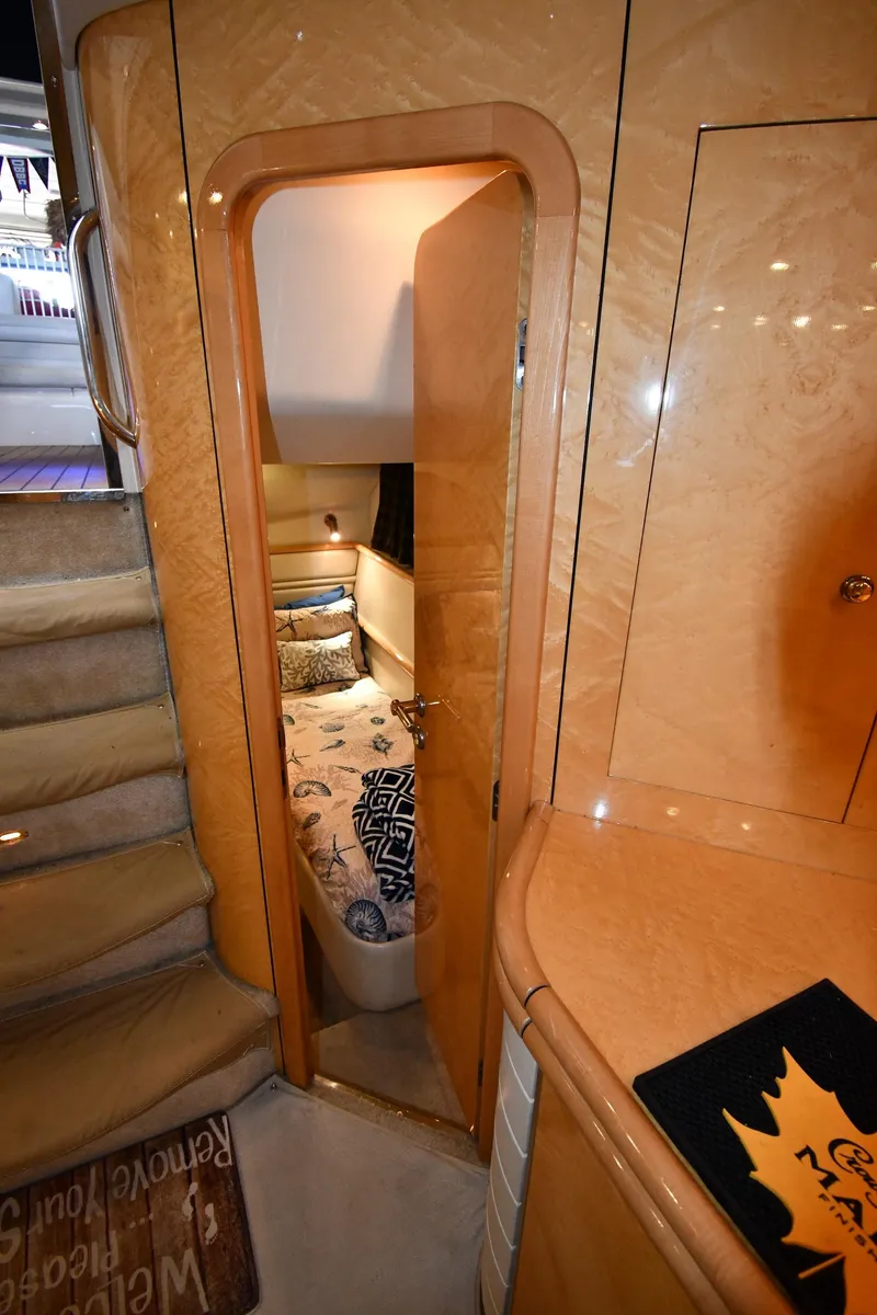 Slide: The Image of Sunseeker 55 CAMARGUE 1996 - 72