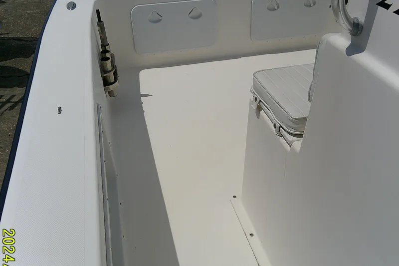 Slide: The Image of 2008 KenCraft 2260 BAYRIDER boat interior with seating and rod holders. - 22