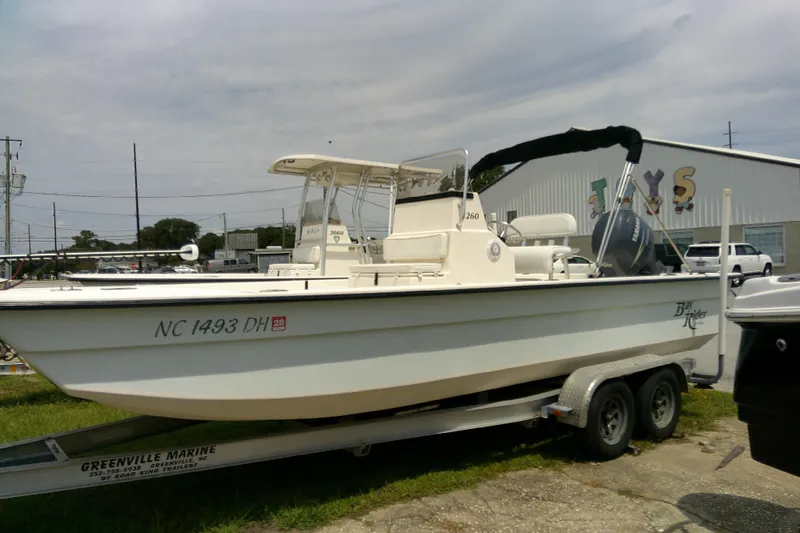 Slide: The Image of 2008 KenCraft 2260 BAYRIDER boat on trailer at Greenville Marine dealership. - 3