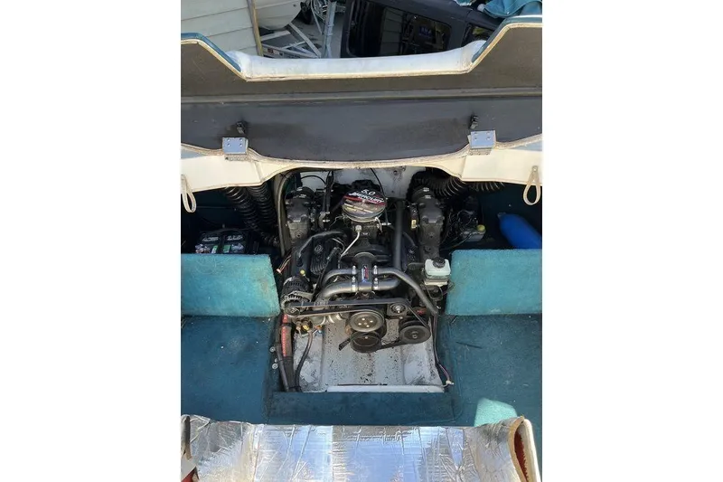 Slide: The Image of Dashboard of a 2000 Larson SEI226 boat showing gauges and controls. - 7