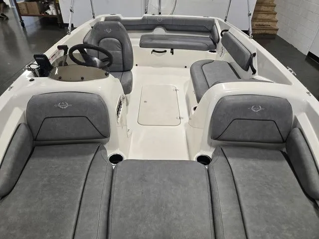 Slide: The Image of Stingray 182SC 2021 - 18