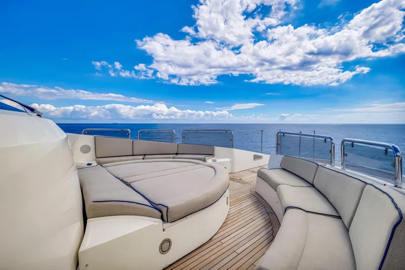 Slide: The Image of Luxurious Sunseeker 37 Metre Yacht deck with ocean view, 2009 model. - 44