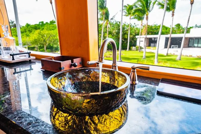 Slide: The Image of Skylounge Wet Bar - 45