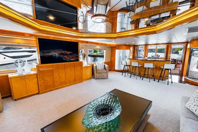 Hatteras 130 Motor Yacht 1995 - Marine Source