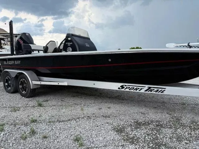 Slide: The Image of Blazer Bay 675 Ultimate Bay 2021 - 3