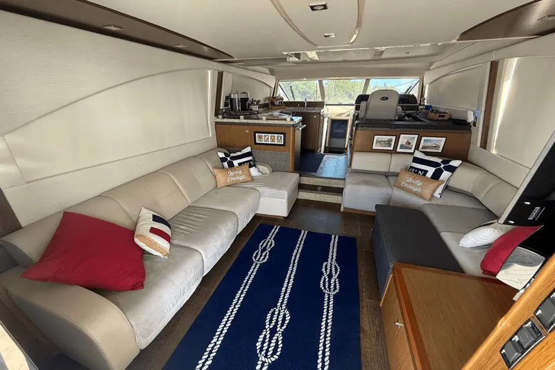 Slide: The Image of Sea Ray 510 Fly 2017 - 19