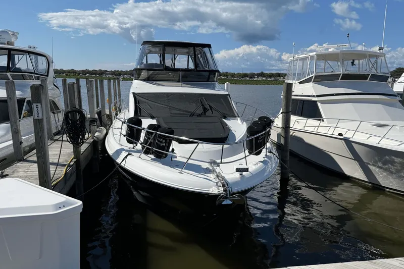 Slide: The Image of Sea Ray 510 Fly 2017 - 55