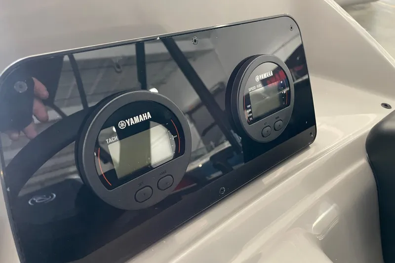 Slide: The Image of Yamaha gauges on 2026 Barletta ARIA 22QC dashboard, displaying tachometer and speed/fuel information. - 24