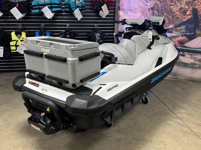 Slide: The Image of Sea-Doo FISH PRO 2025 - 8
