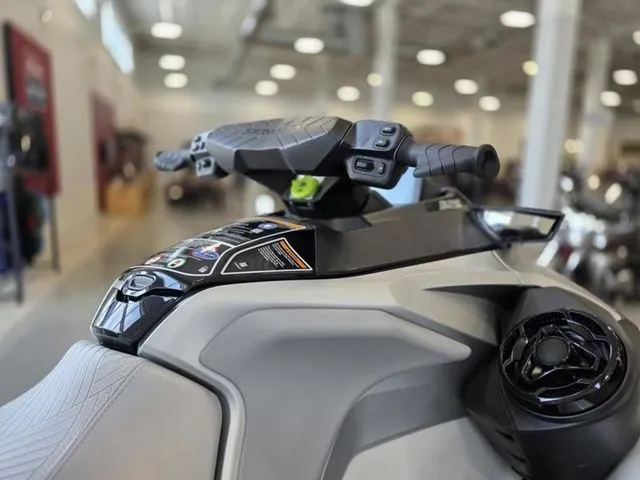 Slide: The Image of Sea-Doo GTX 2025 - 13