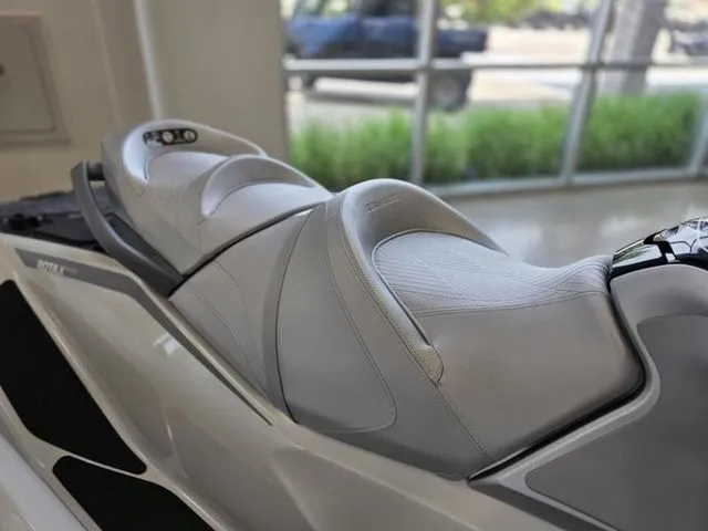 Slide: The Image of Sea-Doo GTX 2025 - 14