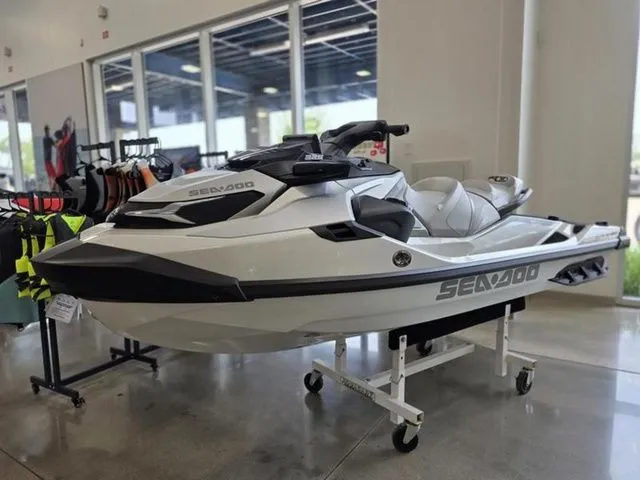Slide: The Image of Sea-Doo GTX 2025 - 4