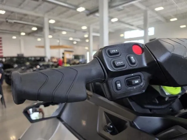 Slide: The Image of Sea-Doo GTX 2025 - 5