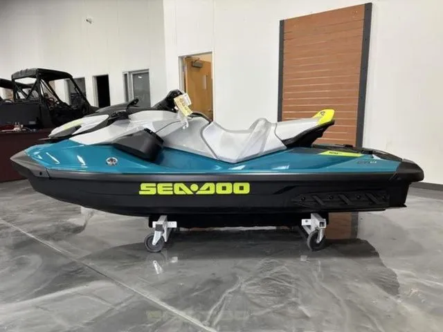 Slide: The Image of Sea-Doo GTI 2025 - 4