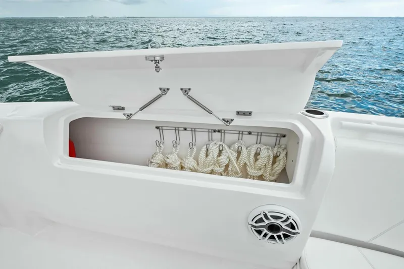 Slide: The Image of 2020 Intrepid 400 CC - Cockpit Storage - 21