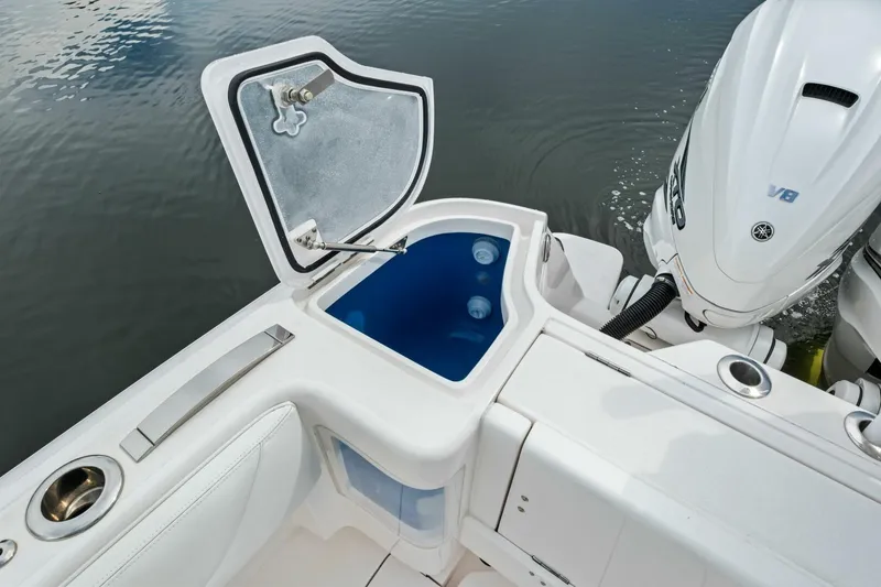 Slide: The Image of 2020 Intrepid 400 CC - Cockpit Storage - 23