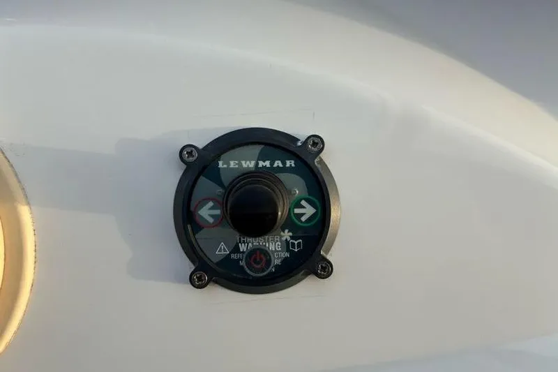 Slide: The Image of Lewmar thruster control on 2005 Silverton 34 Convertible boat. - 30