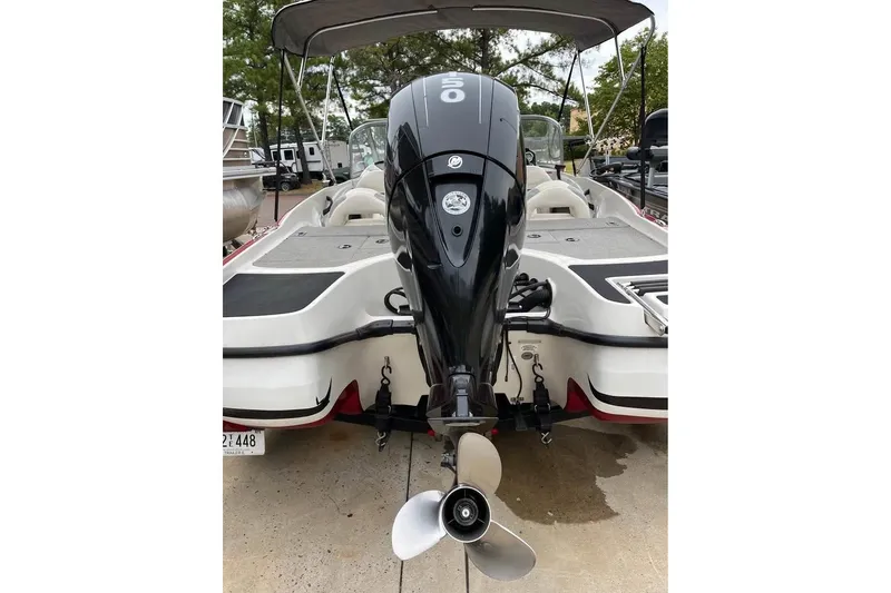 Slide: The Image of 2016 Tracker Nitro Z7 Sport boat with Mercury engine on trailer. - 12