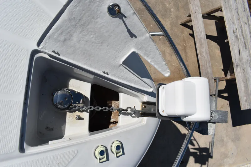 Slide: The Image of 2005 Crownline 275 CCR boat anchor and chain detail. - 21