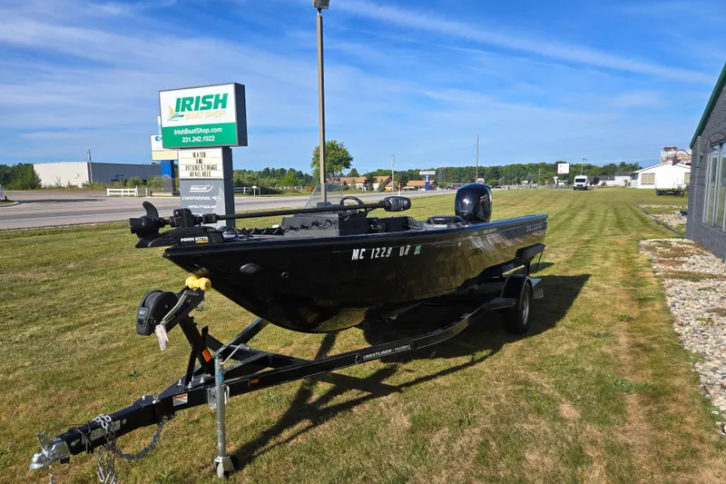 Slide: The Image of 2021 Crestliner 1850 Fish Hawk SC JS boat on trailer at Irish Boat Shop. - 7