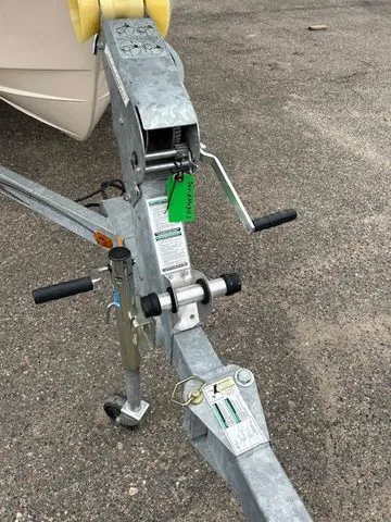 Slide: The Image of Grady-White Fisherman 180 2013 - 3