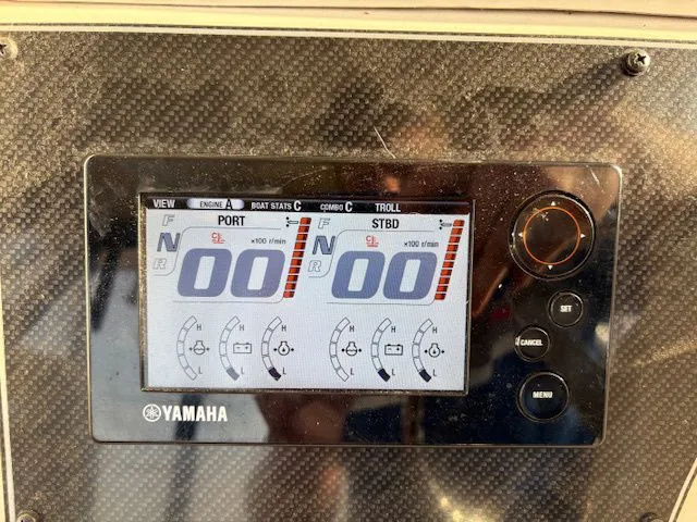 Slide: The Image of Grady-White Gulfstream 232 2017 - 33