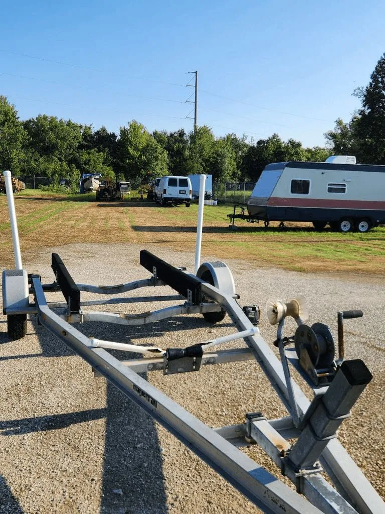 Slide: The Image of Key West 1720 Center Console 2000 - 4