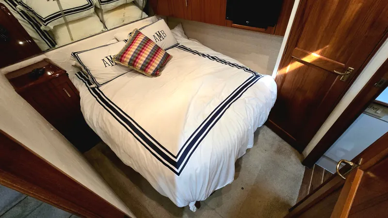 Slide: The Image of Ocean Yachts 48 Super Sport 1995 - 14