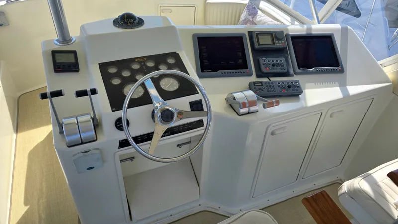 Slide: The Image of Ocean Yachts 48 Super Sport 1995 - 22