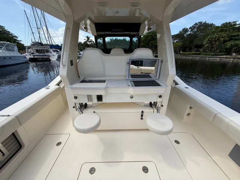 Slide: The Image of Scout 425 LXF 2026 - 13