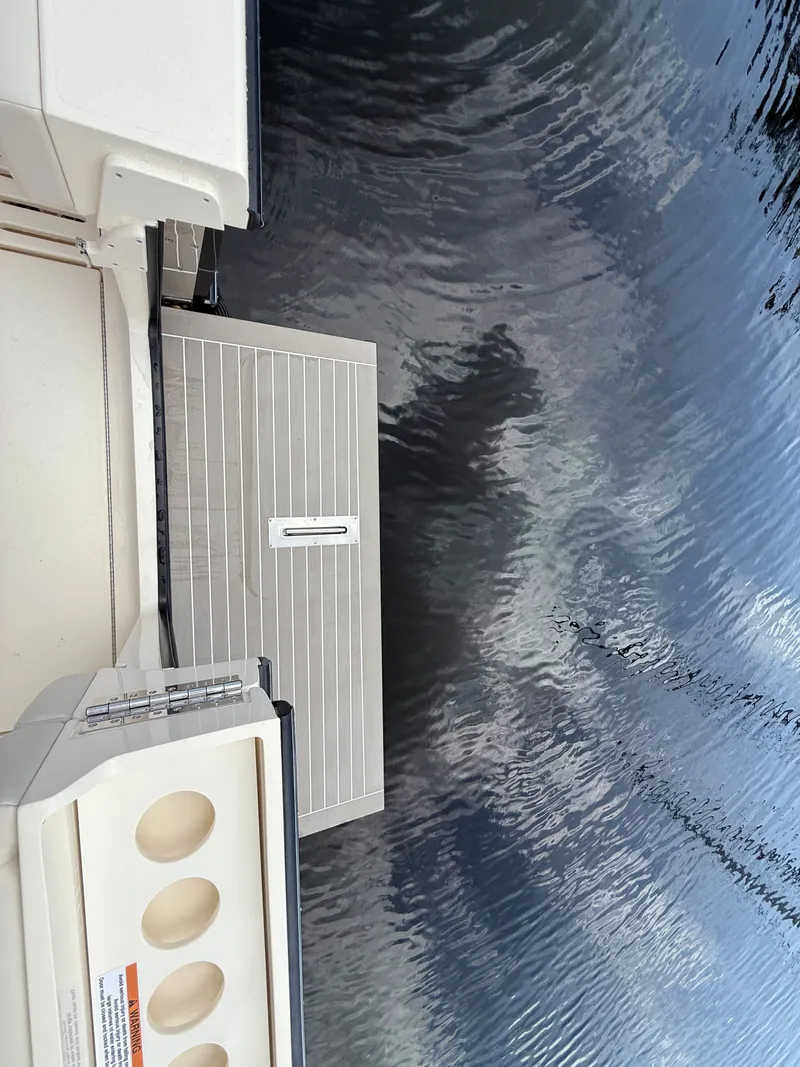 Slide: The Image of Scout 425 LXF 2026 - 20