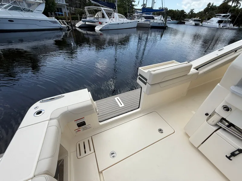 Slide: The Image of Scout 425 LXF 2026 - 21