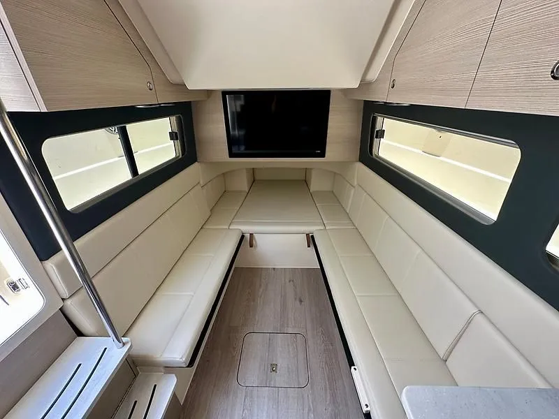 Slide: The Image of Scout 425 LXF 2026 - 23