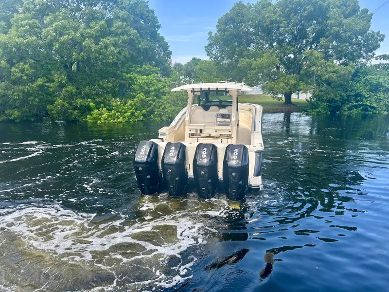 Slide: The Image of Scout 425 LXF 2026 - 26