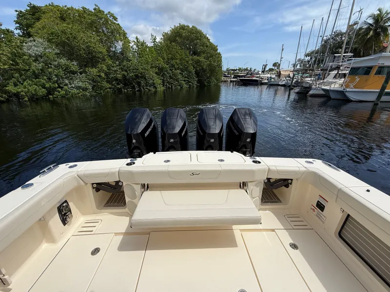 Slide: The Image of Scout 425 LXF 2026 - 9