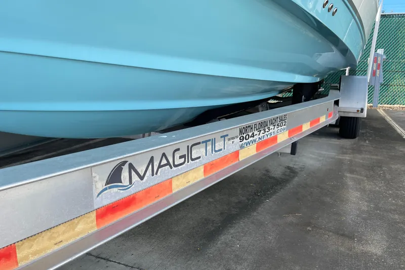 Slide: The Image of 2020 NauticStar 28 XS boat on Magic Tilt trailer, North Florida Yacht Sales. - 26