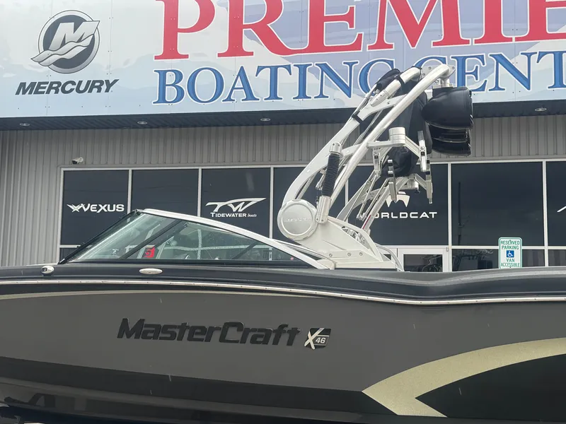 Slide: The Image of MasterCraft X46 2015 - 3