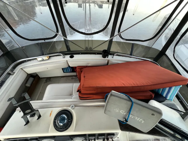 Slide: The Image of Silverton 37 Convertible 1981 - 10