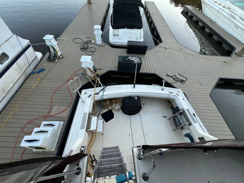 Slide: The Image of Silverton 37 Convertible 1981 - 6