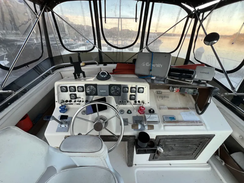 Slide: The Image of Silverton 37 Convertible 1981 - 9