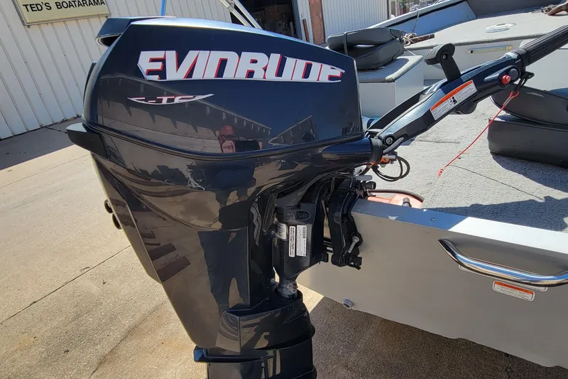 Slide: The Image of 2010 Tracker Guide V 15 Laker with Evinrude outboard motor at Ted's Boatarama. - 4
