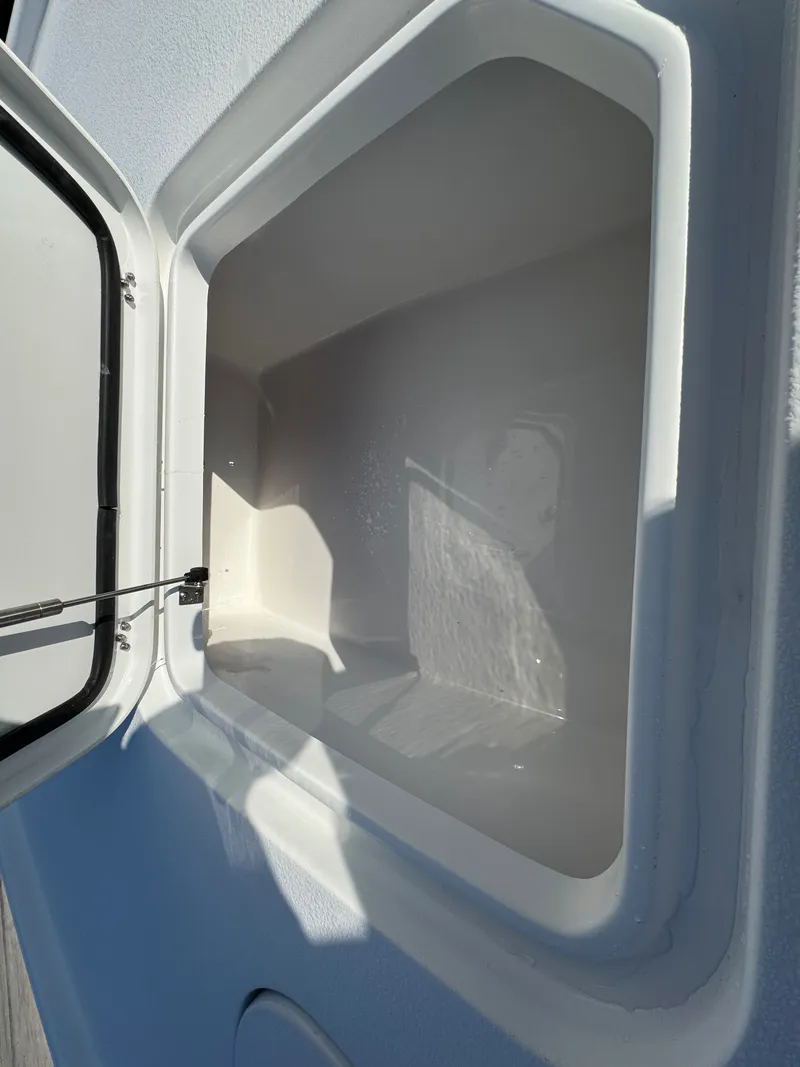 Slide: The Image of Sea Hunt BX 22 2026 - 23