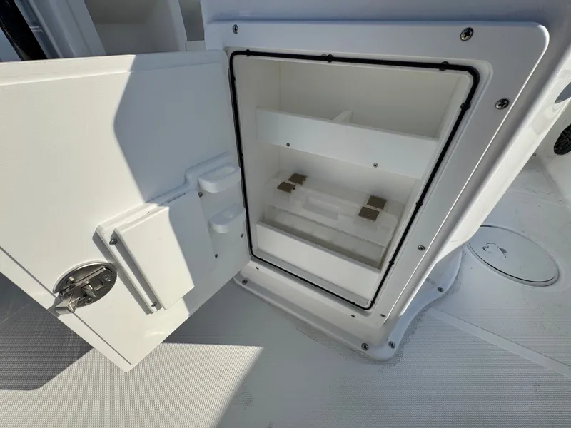 Slide: The Image of Sea Hunt BX 22 2026 - 27