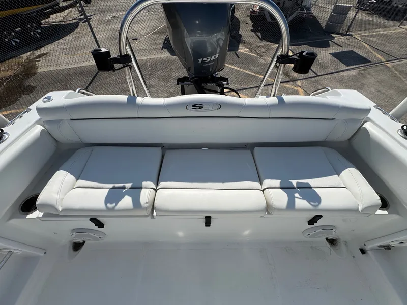 Slide: The Image of Sea Hunt Ultra 211 2015 - 19